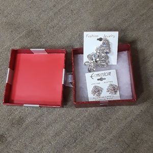 Austrian crystals, titanium post 3pc set